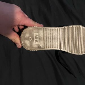 Mia size 8.5